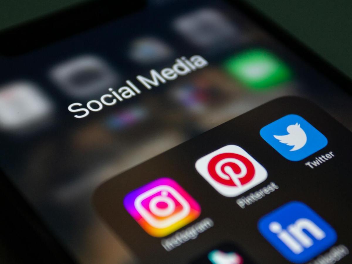 The Hidden Dangers of Social Media Formation